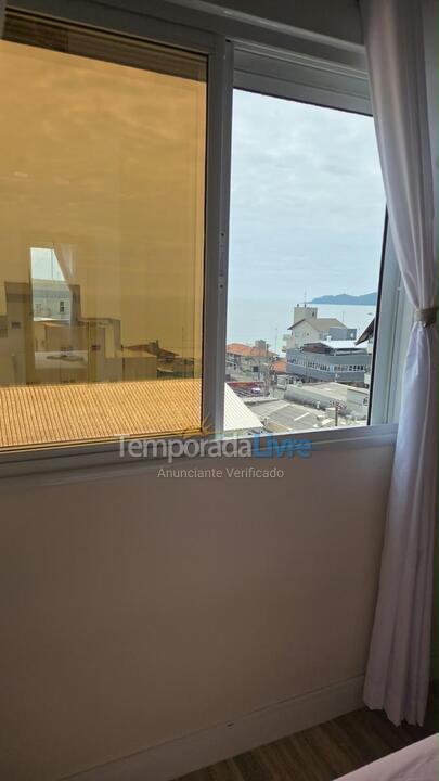 Apartment for vacation rental in Bombinhas (Praia de Bombas)