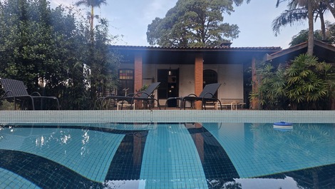 Chácara Sta. Filomena: Artistic and Nature-Based Retreat