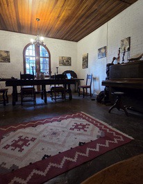 Chácara Sta. Filomena: Artistic and Nature-Based Retreat