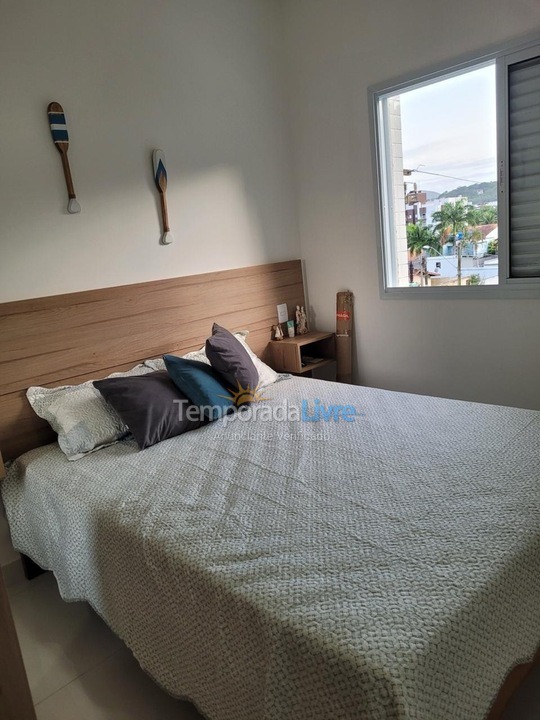 Apartment for vacation rental in Ubatuba (Praia das Toninhas)