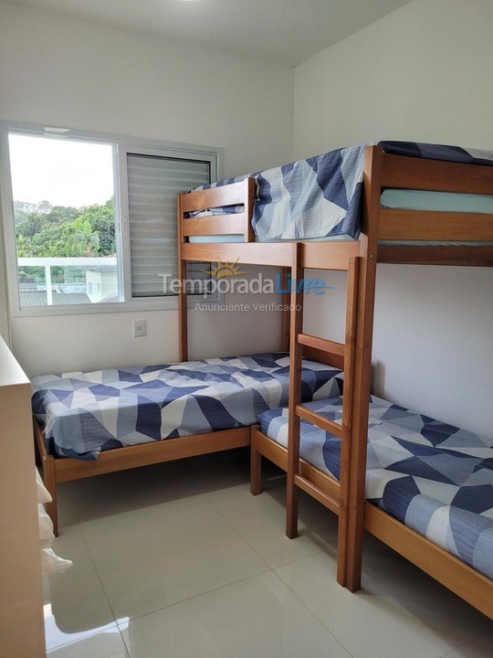 Apartment for vacation rental in Ubatuba (Praia das Toninhas)