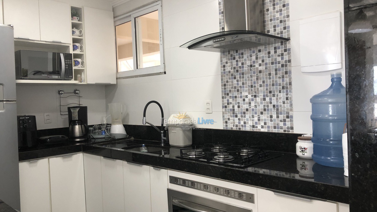 Apartamento para aluguel de temporada em Arraial do Cabo (Praia Grande)