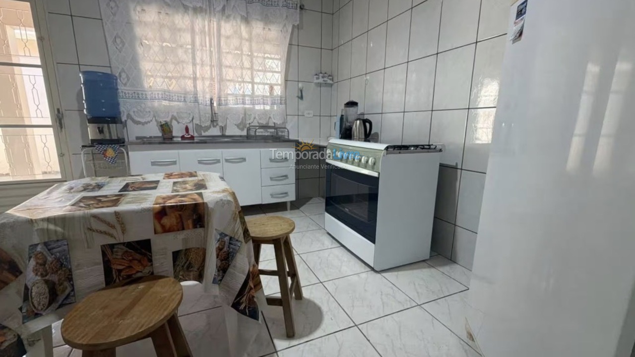 Casa para alquiler de vacaciones em Carlópolis (Condominio Residencial Ilha Bela)