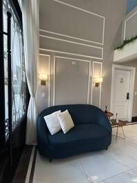 APARTAMENTO NUEVO CON 2 HABITACIONES, SUITES, ASCENSOR, A 80 METROS DEL MAR, MÁXIMO 6 PERSONAS.