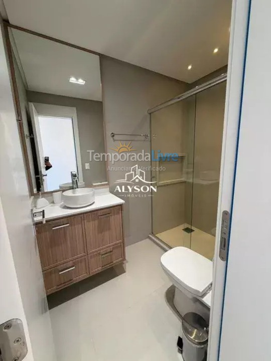Apartamento para aluguel de temporada em Bombinhas (Praia de Bombas)