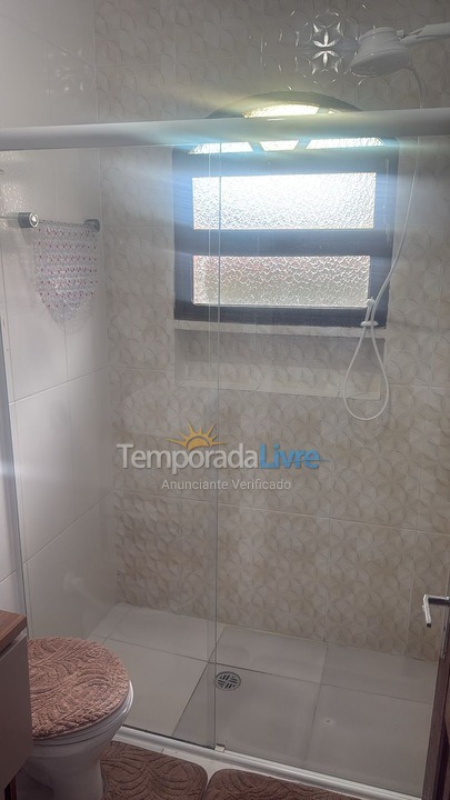 Casa para alquiler de vacaciones em Bertioga (Condominio Morada da Praia)