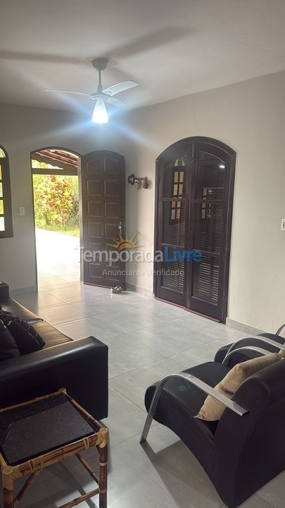 Casa para alquiler de vacaciones em Bertioga (Condominio Morada da Praia)