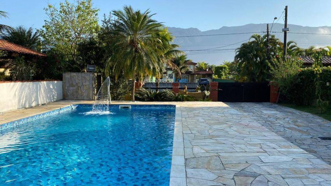 Casa para alquiler de vacaciones em Bertioga (Condominio Morada da Praia)