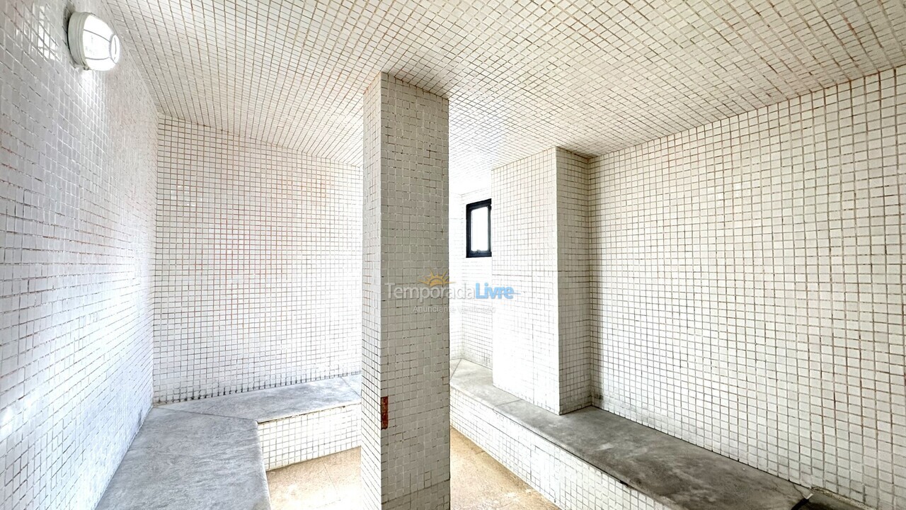 Apartamento para aluguel de temporada em Guarujá (Pitangueiras)