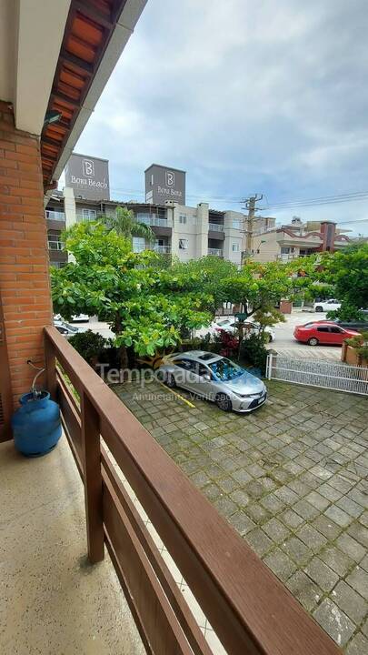 Apartamento para aluguel de temporada em Bombinhas (Praia de Bombas)