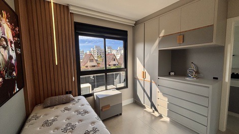 Aluga-se Apartamento Com 02 Dormitórios, Praia De Palmas