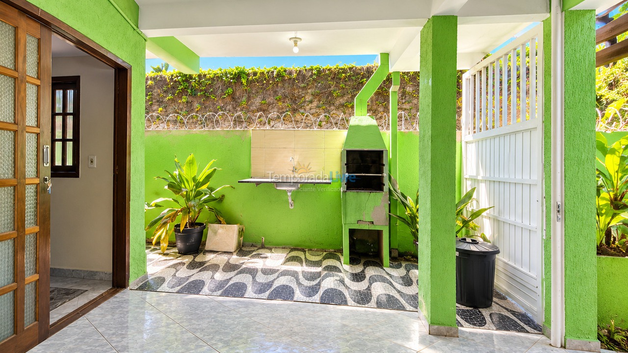 Casa para aluguel de temporada em Ubatuba (Praia das Toninhas)