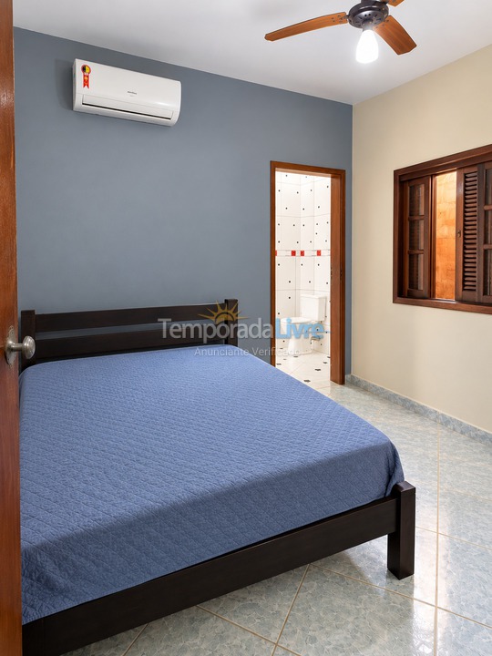 Casa para aluguel de temporada em Ubatuba (Praia das Toninhas)