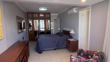 Oceanfront apartment