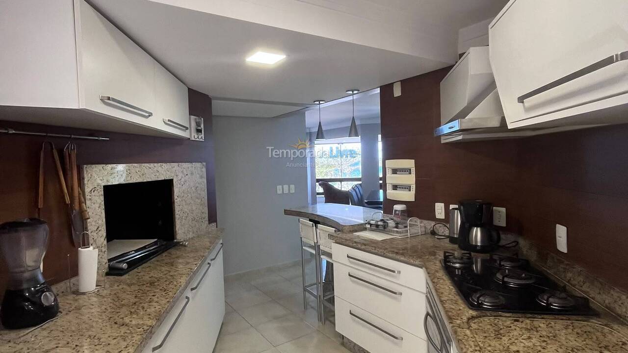 Apartment for vacation rental in Itapema (Centro)