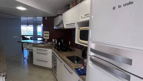 Oceanfront apartment