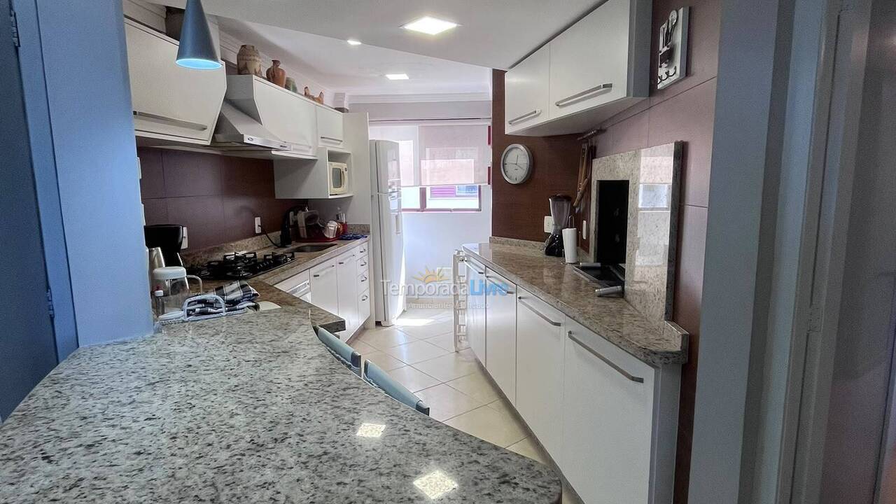 Apartment for vacation rental in Itapema (Centro)