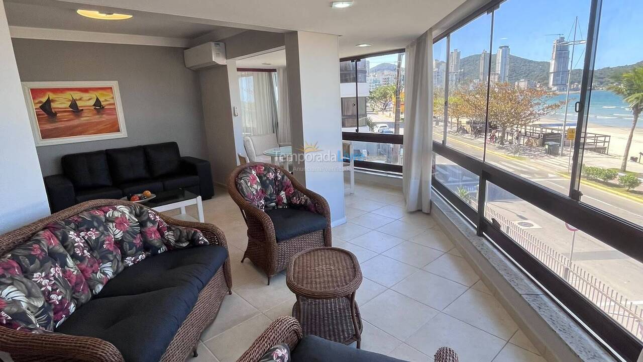 Apartment for vacation rental in Itapema (Centro)