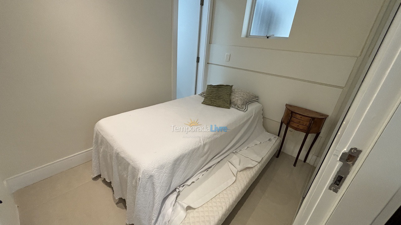 Apartamento para aluguel de temporada em Bertioga (Riviera de São Lourenço)