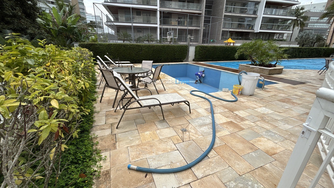 Apartamento para aluguel de temporada em Bertioga (Riviera de São Lourenço)