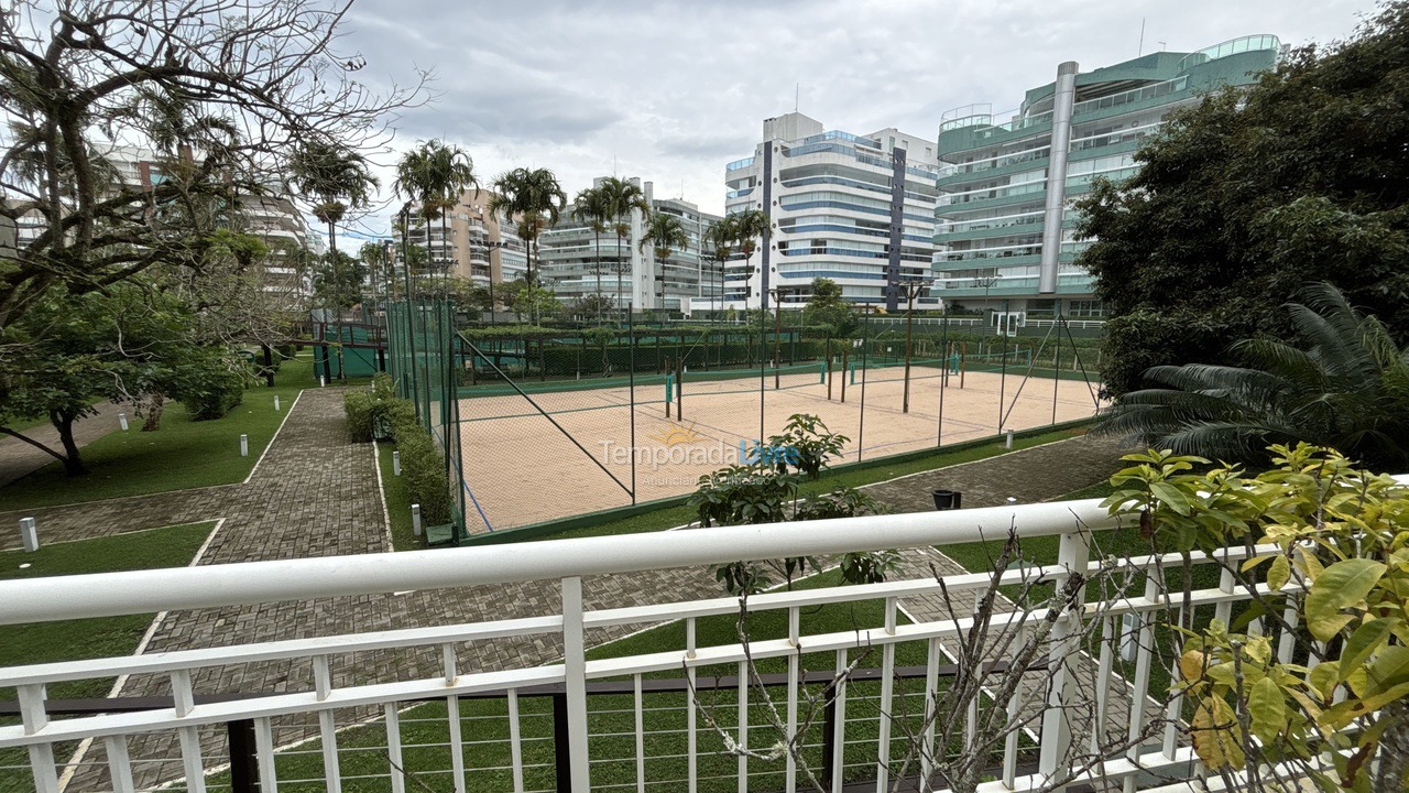 Apartamento para aluguel de temporada em Bertioga (Riviera de São Lourenço)