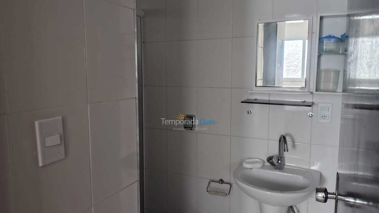 Apartamento para aluguel de temporada em Ubatuba (Praia das Toninhas)