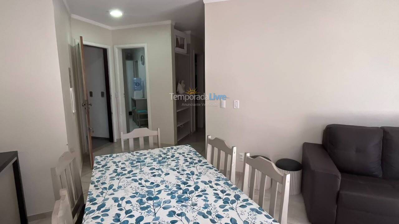 Apartment for vacation rental in Itapema (Centro)