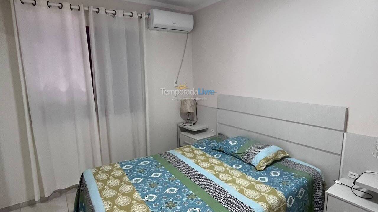 Apartment for vacation rental in Itapema (Centro)
