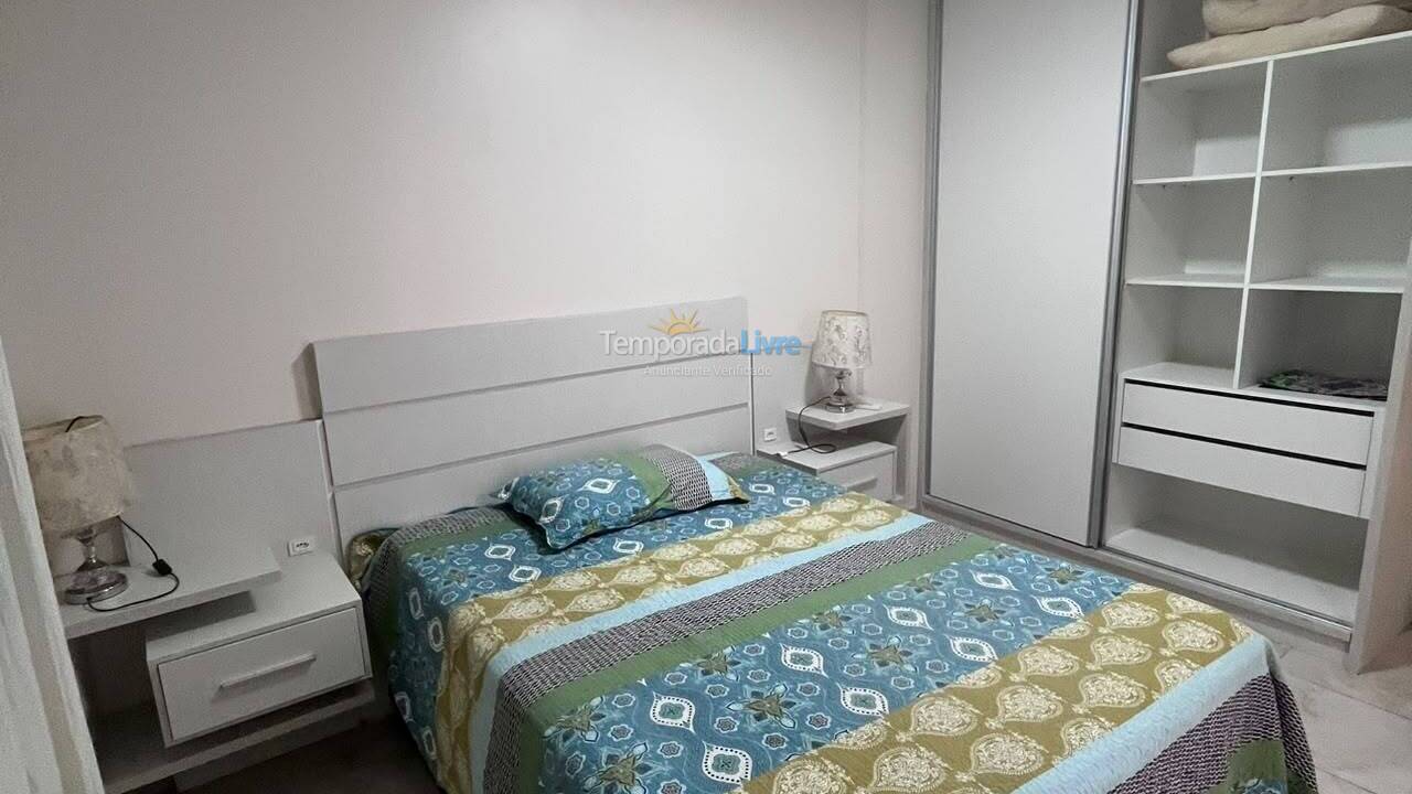 Apartment for vacation rental in Itapema (Centro)