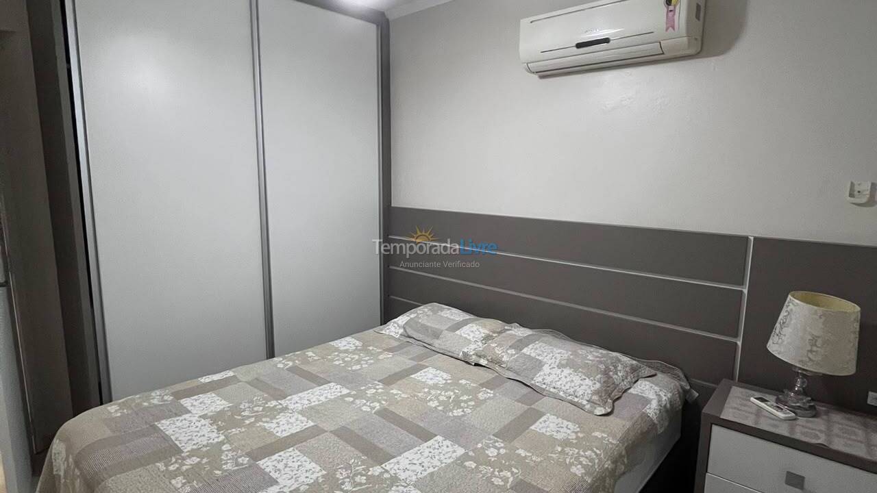 Apartment for vacation rental in Itapema (Centro)