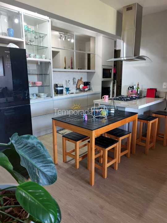 Apartamento para alquiler de vacaciones em Florianópolis (Praia de Ponta das Canas)