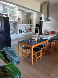 Espectacular apartamento con vistas al mar.