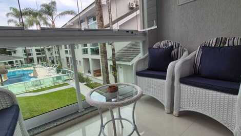 Modern and cozy apartment on Riviera de São Lourenço beach.
