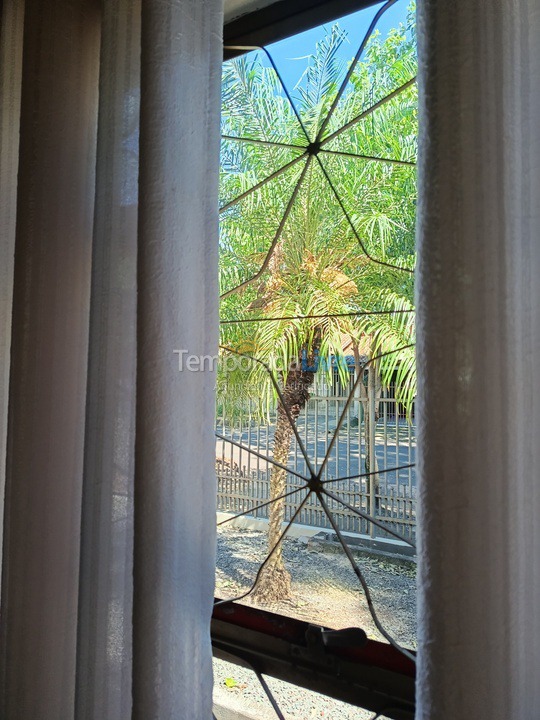 House for vacation rental in Cianorte (Jardim Tropical Cianorte)