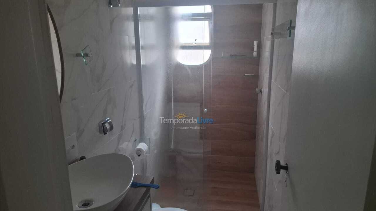 Apartamento para aluguel de temporada em Guarujá (Enseada)