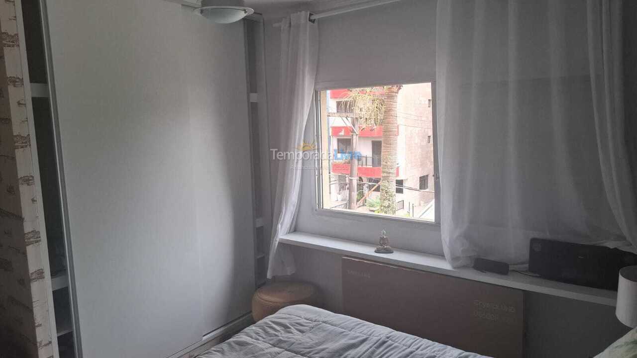 Apartamento para aluguel de temporada em Guarujá (Enseada)
