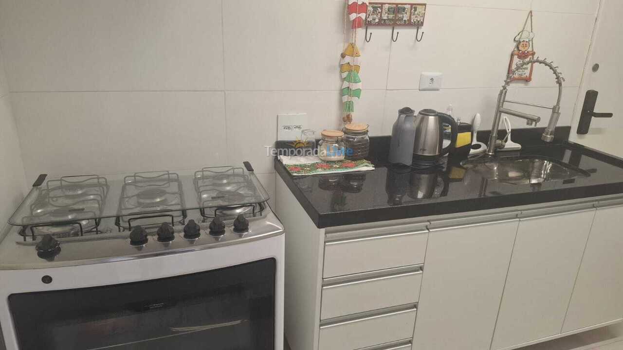 Apartamento para aluguel de temporada em Guarujá (Enseada)