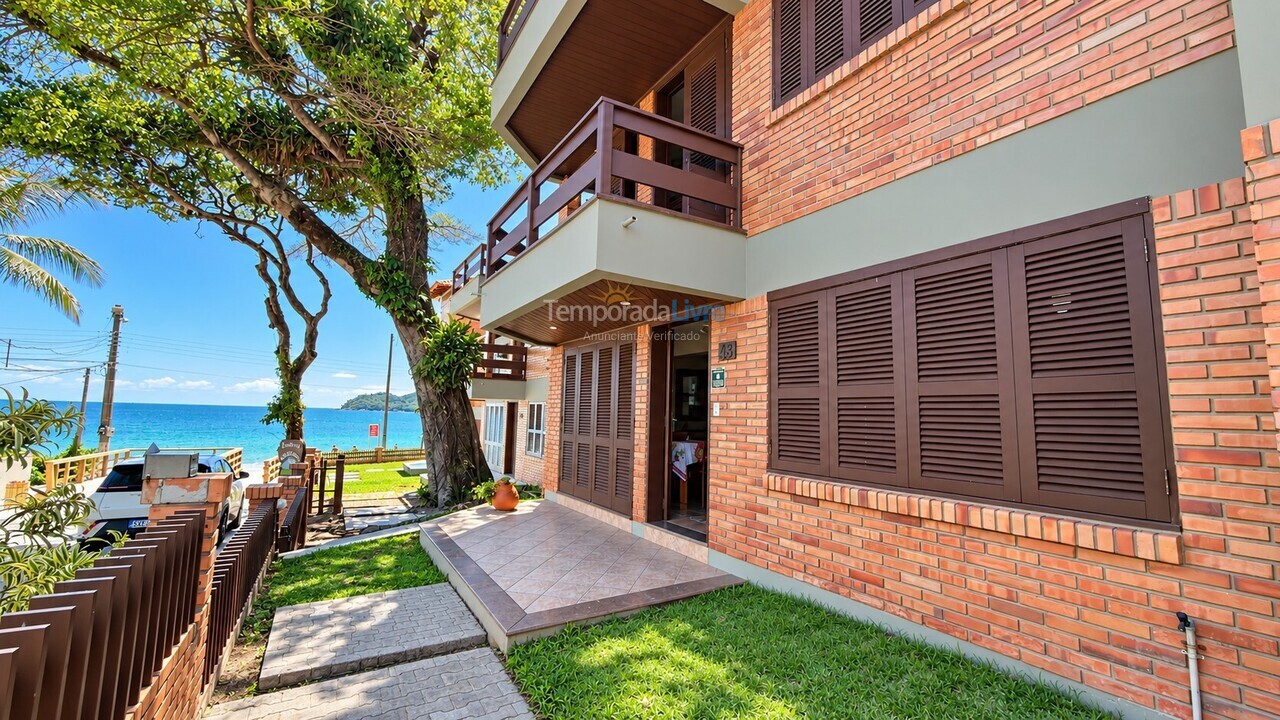 Apartamento para aluguel de temporada em Bombinhas (Centro de Bombinhas)