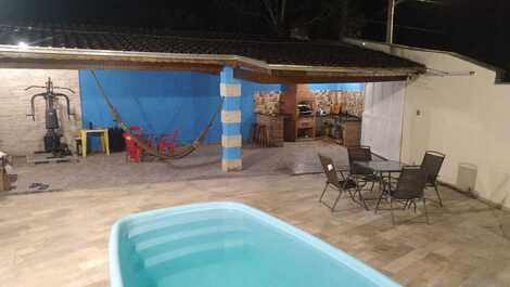 Casa para alugar em Caraguatatuba - Praia das Palmeiras