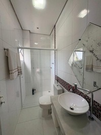 House with pool for seasonal rental in Barra do Una