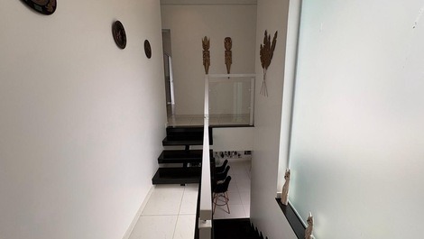 House with pool for seasonal rental in Barra do Una