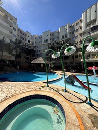 Apartamento en Thermas Paradise con capacidad para hasta 4 personas y acceso al río.