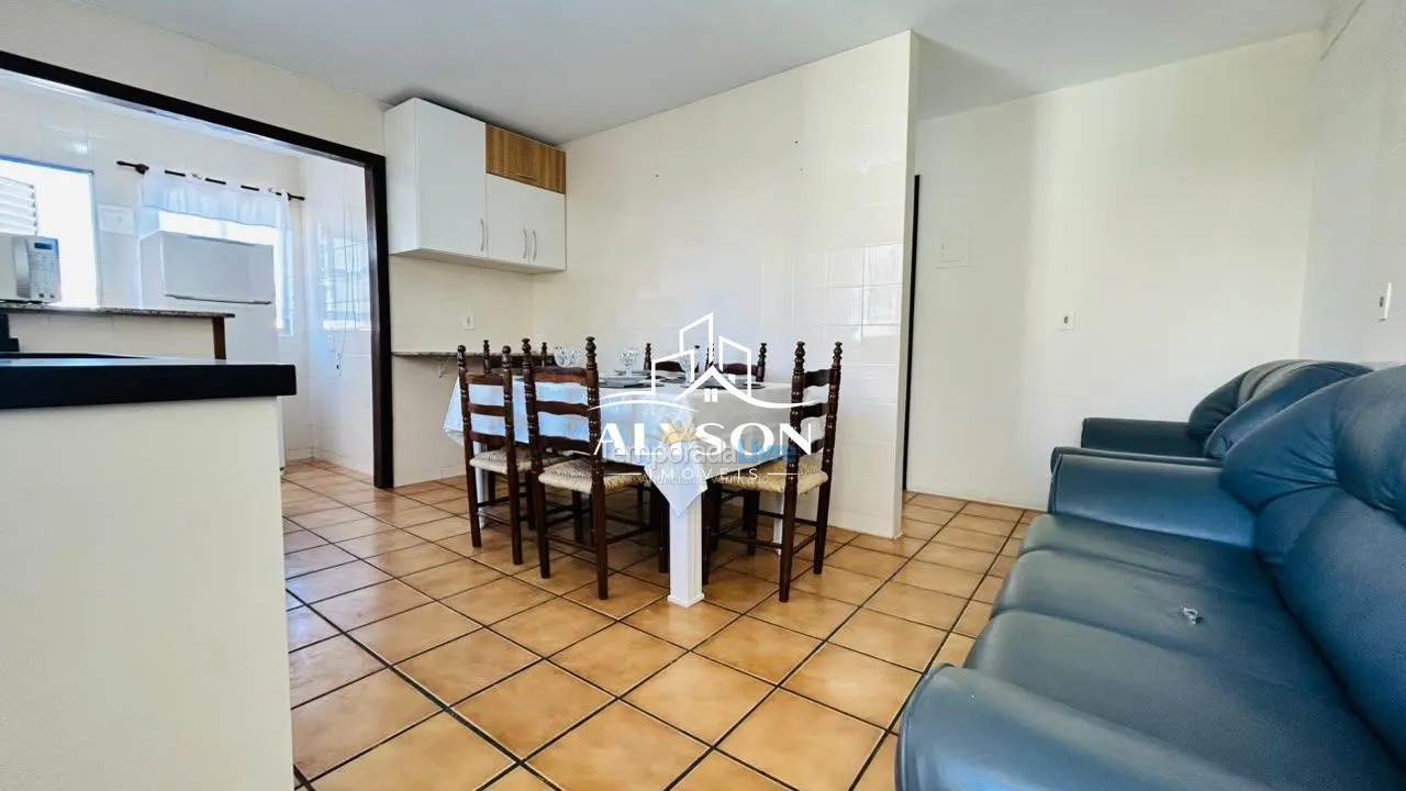 Apartamento para aluguel de temporada em Bombinhas (Praia de Bombas)