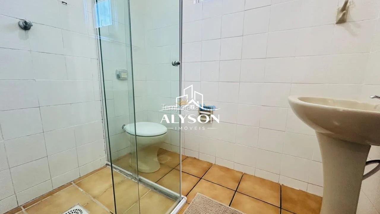 Apartamento para aluguel de temporada em Bombinhas (Praia de Bombas)