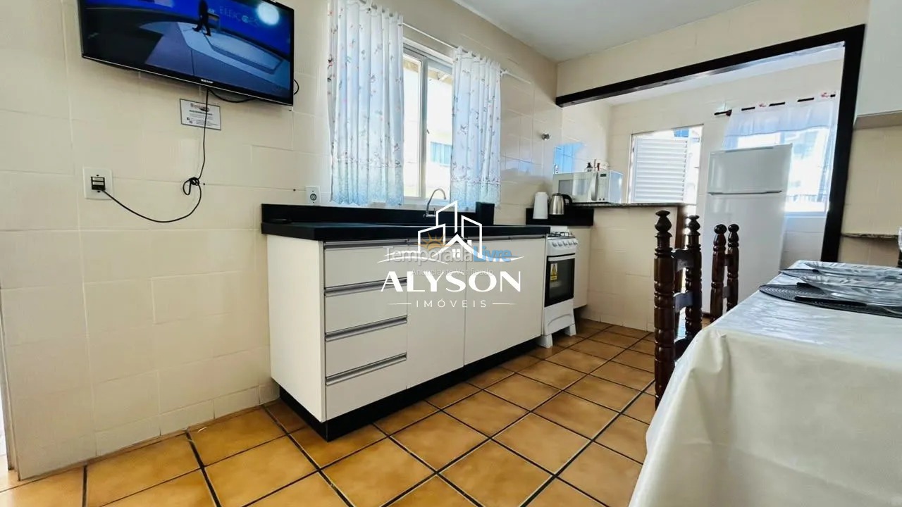 Apartamento para aluguel de temporada em Bombinhas (Praia de Bombas)