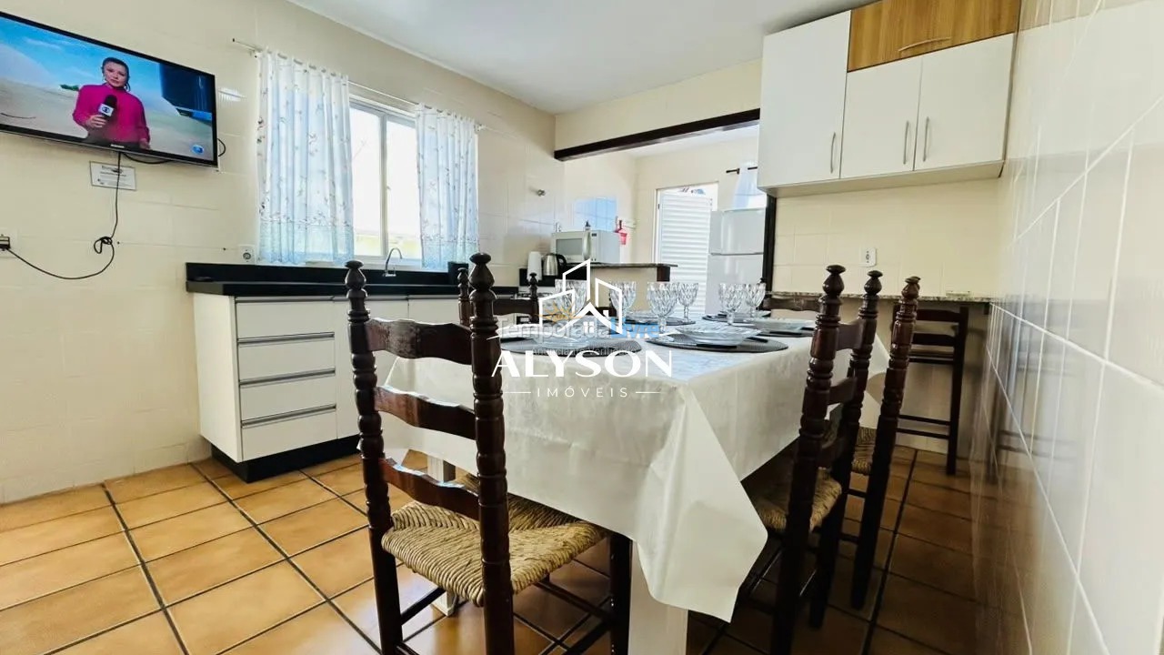 Apartamento para aluguel de temporada em Bombinhas (Praia de Bombas)