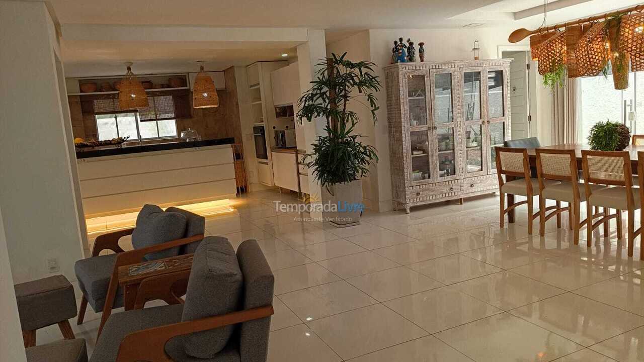 House for vacation rental in Camaçari (Praia de Guarajuba)