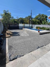 Casa com piscina e ampla área externa | até 12 hóspedes