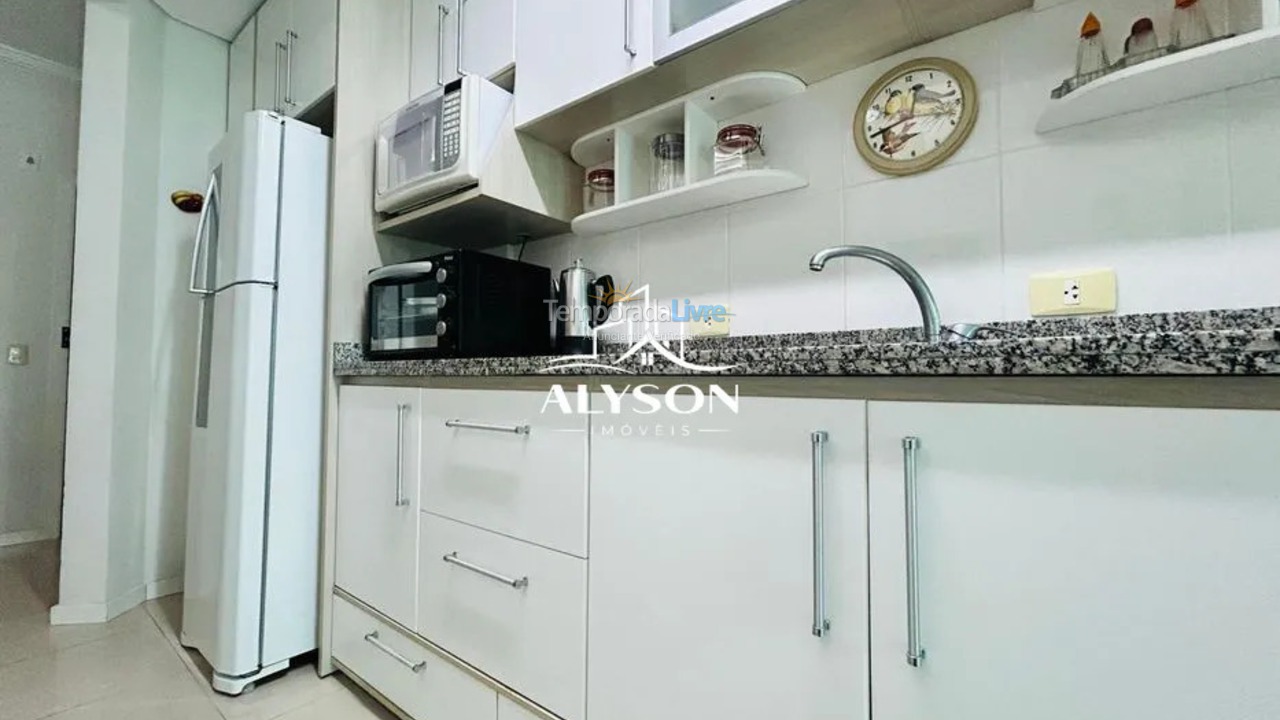 Apartamento para aluguel de temporada em Bombinhas (Praia de Bombas)