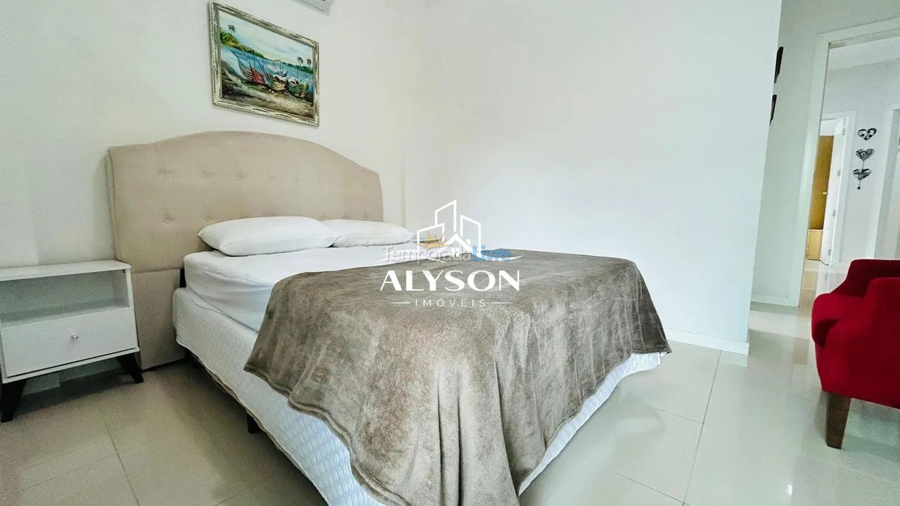 Apartamento para aluguel de temporada em Bombinhas (Praia de Bombas)